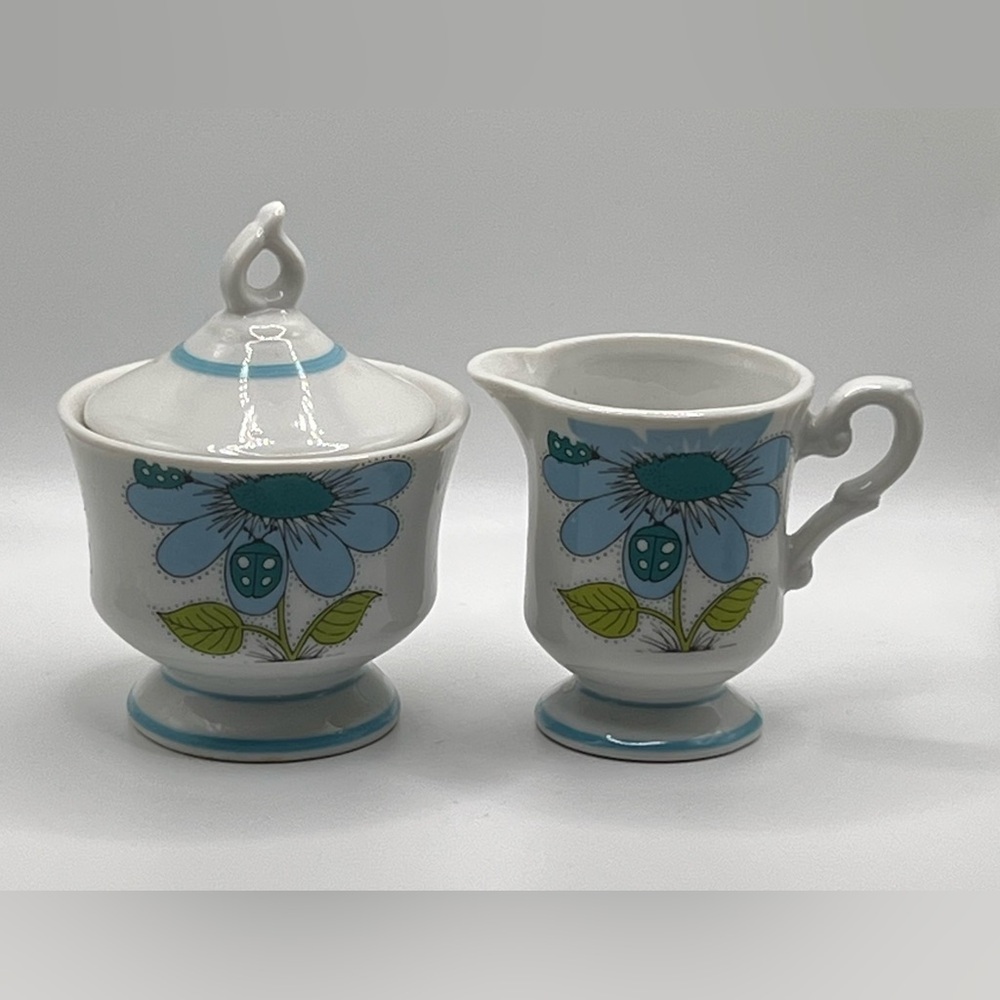 Vintage Noritake Progression “Up-Sa Daisy” Creamer and Lidded Sugar Bowl